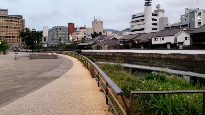 地域の取り組み 出島表門橋公園 編 地域で生きる 長崎大学キャリアセンター